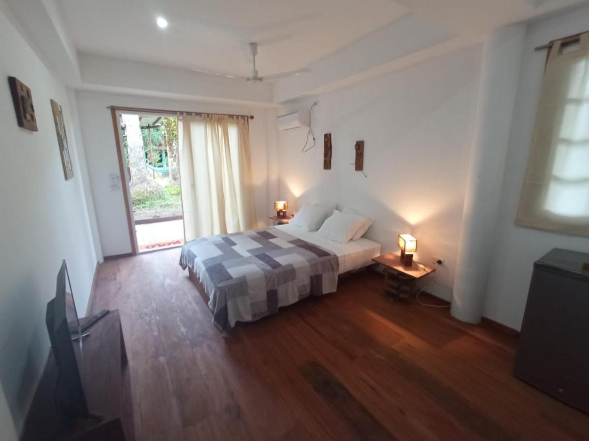 La Luciernaga Big Creek Bed & Breakfast Бокас дел Торо Екстериор снимка